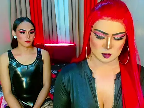 02HornyCumTrans webcam