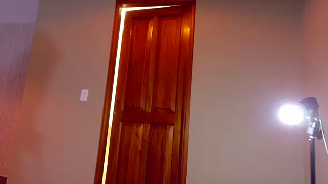 natasha_699 - Natasha_699's free webcam