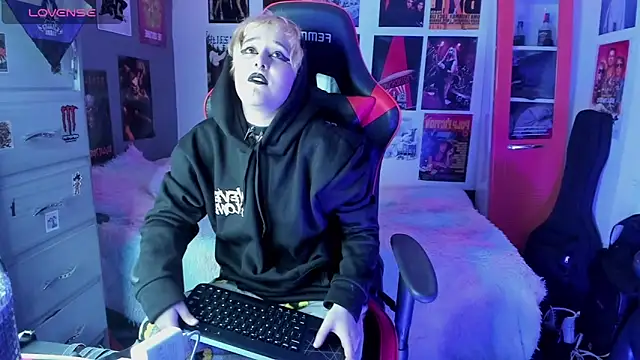 mistresscrowley666 webcam