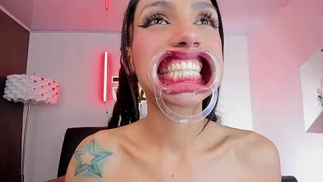 miss___evangeline webcam