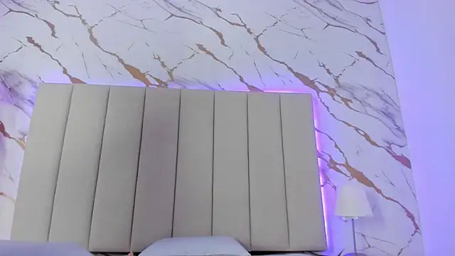 valery_thompsson webcam