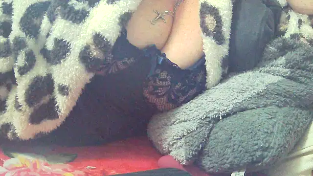 Playful_MILF_Demi webcam