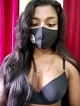 Webcam Model (RedRose-1)  is live.Free join now!