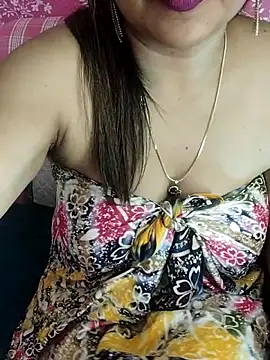 joya_bhabi (F milf) - Pussy oiling