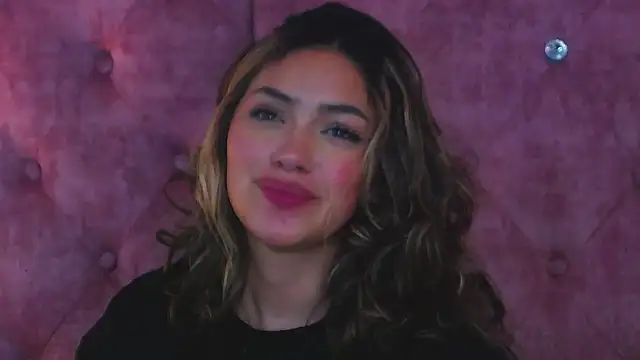 MaddisonBelucci webcam