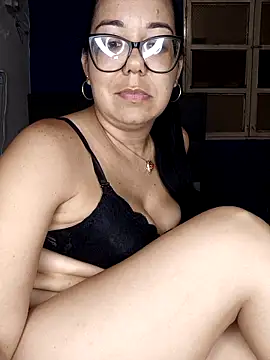 Webcam Model (MilfTentasion) is live