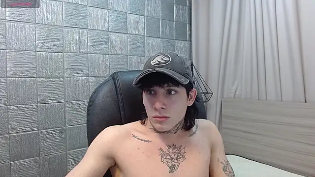 iantwink18 (M twink) - cum show