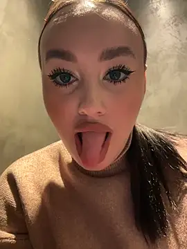 kirasunshine (F young) - take off panties and 30 spanks on the bu