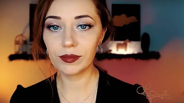 MissBeverlyMills webcam