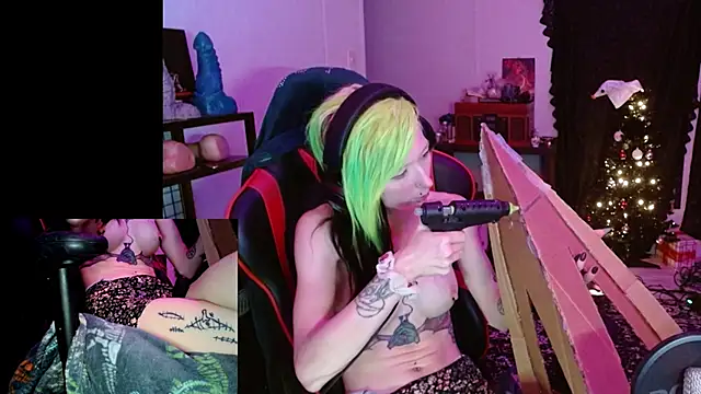 alicewonder09 webcam