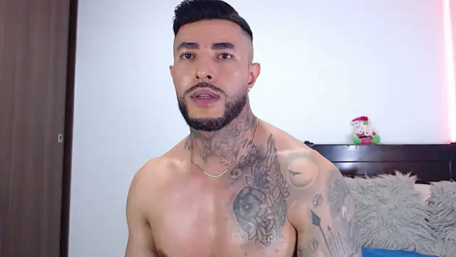 andrea_de_lucaa webcam