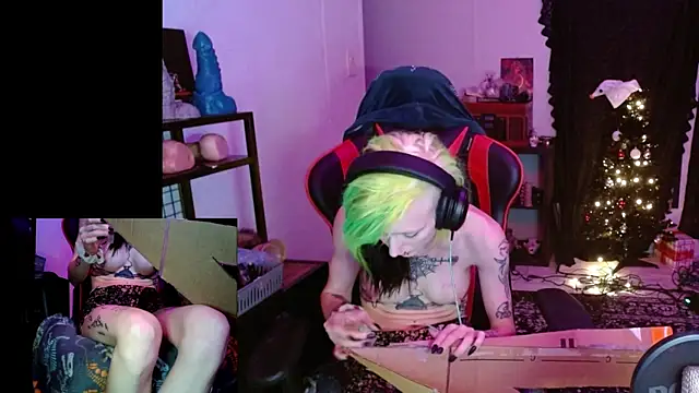 alicewonder09 webcam