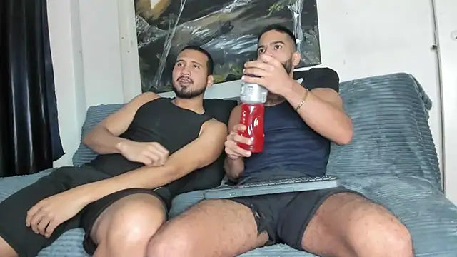 sweatyhairypig23 webcam