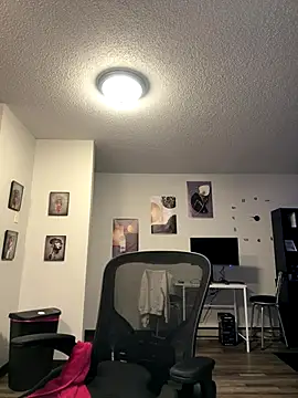 Stayinalive1992 webcam