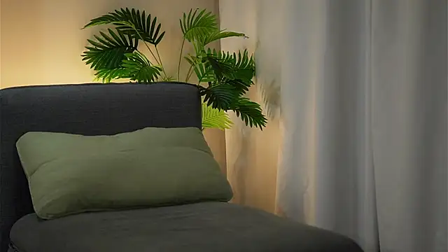 akumadadrive (F teen) - bare back