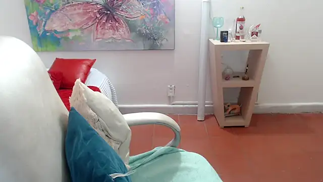 leonela_69 webcam