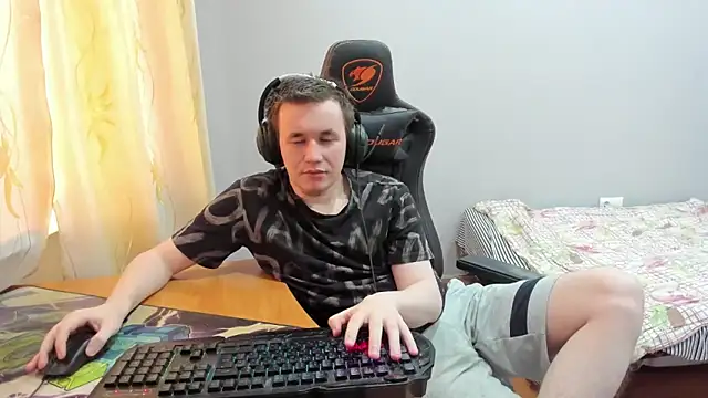 iliaskrislove webcam