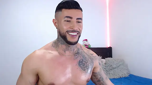 andrea_de_lucaa webcam