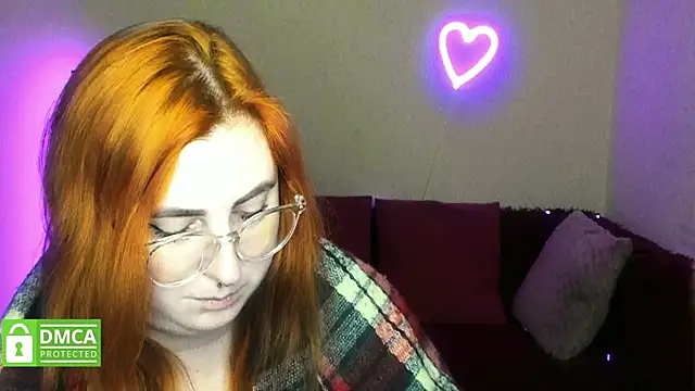 Alicia_love00 webcam