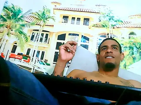 IndianMuscle69 webcam