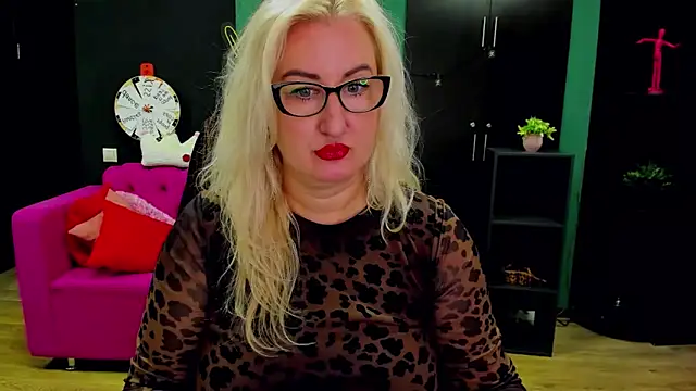 ChristyBrooks webcam