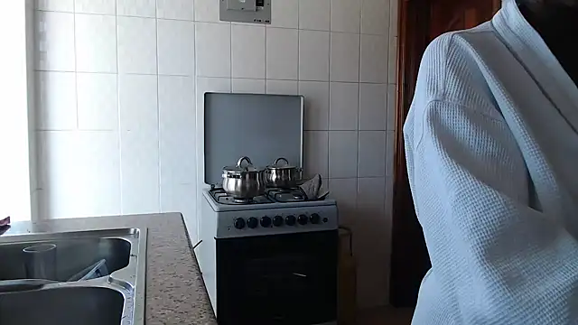 curvyglass (Ask my age) - blow job