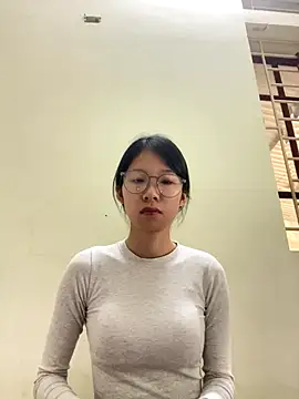 Webcam Model (meomeo2k6) is live