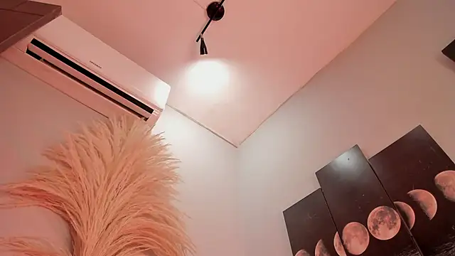 ALICEPOIXXXON webcam