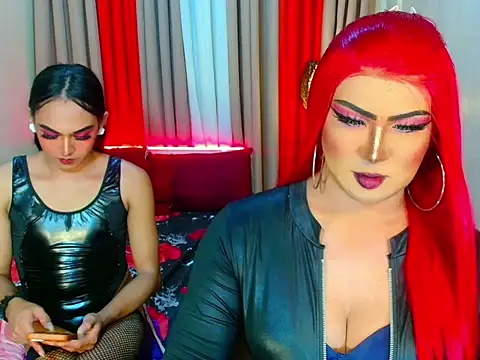 02HornyCumTrans webcam