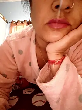 Webcam Model (CUTE-PX)  is live.Free join now!