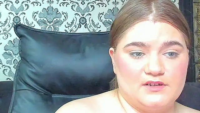 LissaBigTitts webcam