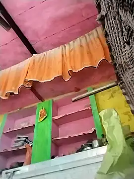 Webcam Model (Pooja_hote)  is live.Free join now!