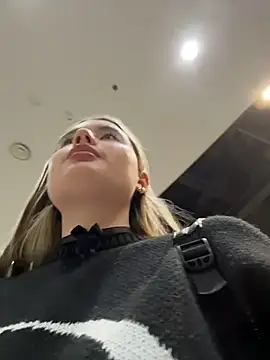 stephaniemur (F young) - fingers in pussy and licking