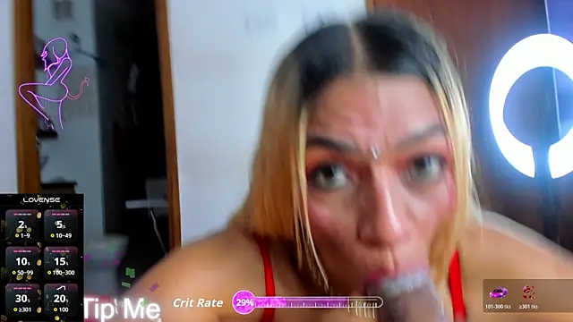 Angeline_focus webcam