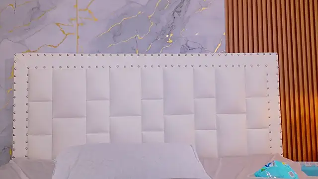 naughty_ebonyy webcam