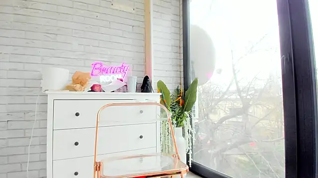 Britney_Charm_ webcam