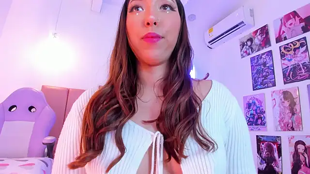 emily__walker webcam