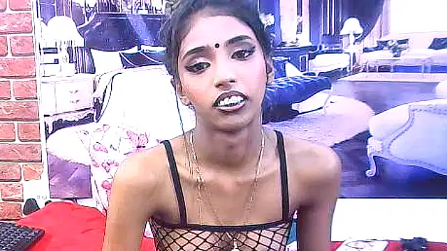 IndianSexySlender webcam