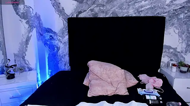 lilithDraven_ webcam