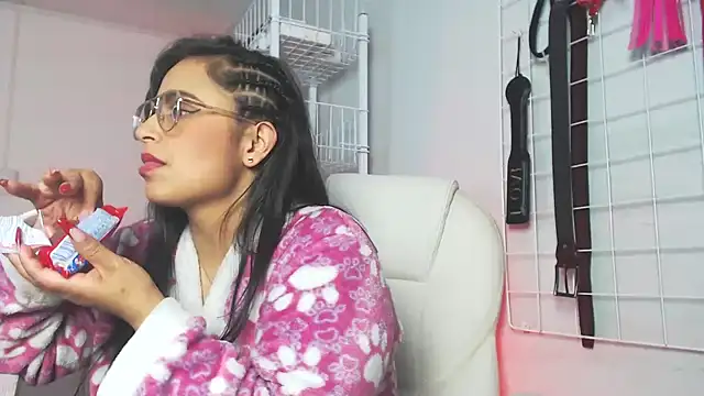 _adahara_queen webcam