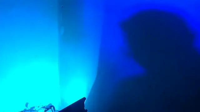 Kerrry_Caverga webcam