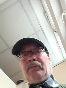 loverboyxxx69 webcam