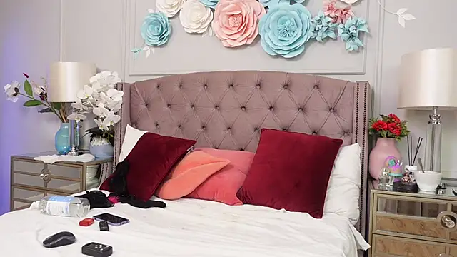 JenniferLovve webcam