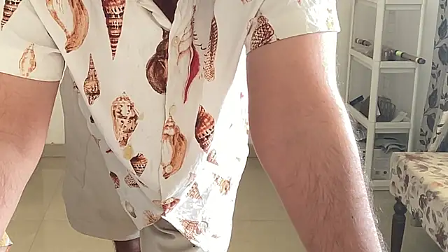 MakeMeAwareAah webcam