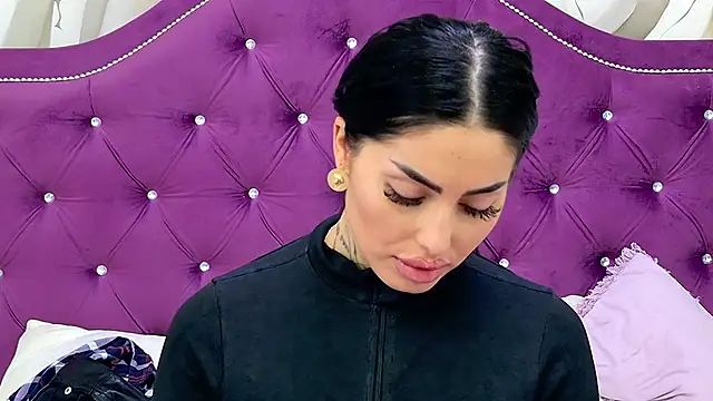 Victoria_Bonie webcam