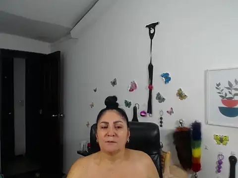 mature_bigboobs10 webcam