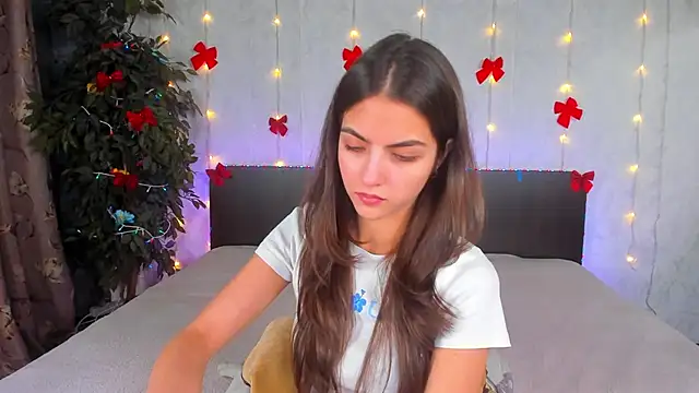 milana_crystal_ - Milana_Crystal_'s free webcam - UK Sex Cams