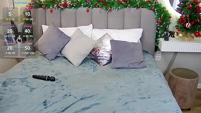 WoW__JuliaBlonde webcam