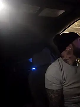 Beardedtattood webcam