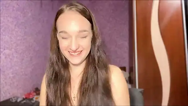 YahairaDuracher webcam